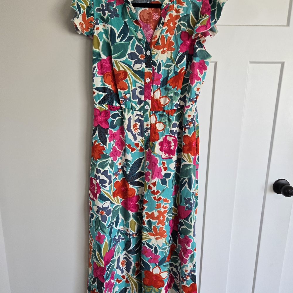 Floral Maxi Dress with Ruffle Sleeves
